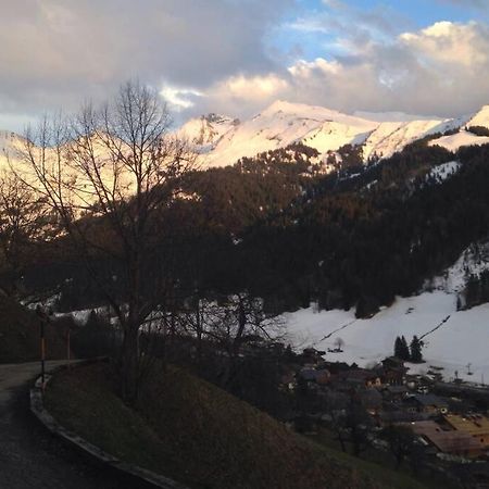 Appartement Cozy Dans Chalet 6 Pers Voiture 4 Roues Motrice A Dispo La Clusaz Bagian luar foto